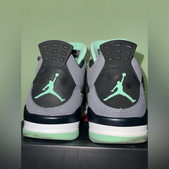 PreOwned/Lightly used:Air Jordan 4 Retro:Drk Grey/Green Glow-Cmnt gry blk,Sz 10 - Picture 10 of 14